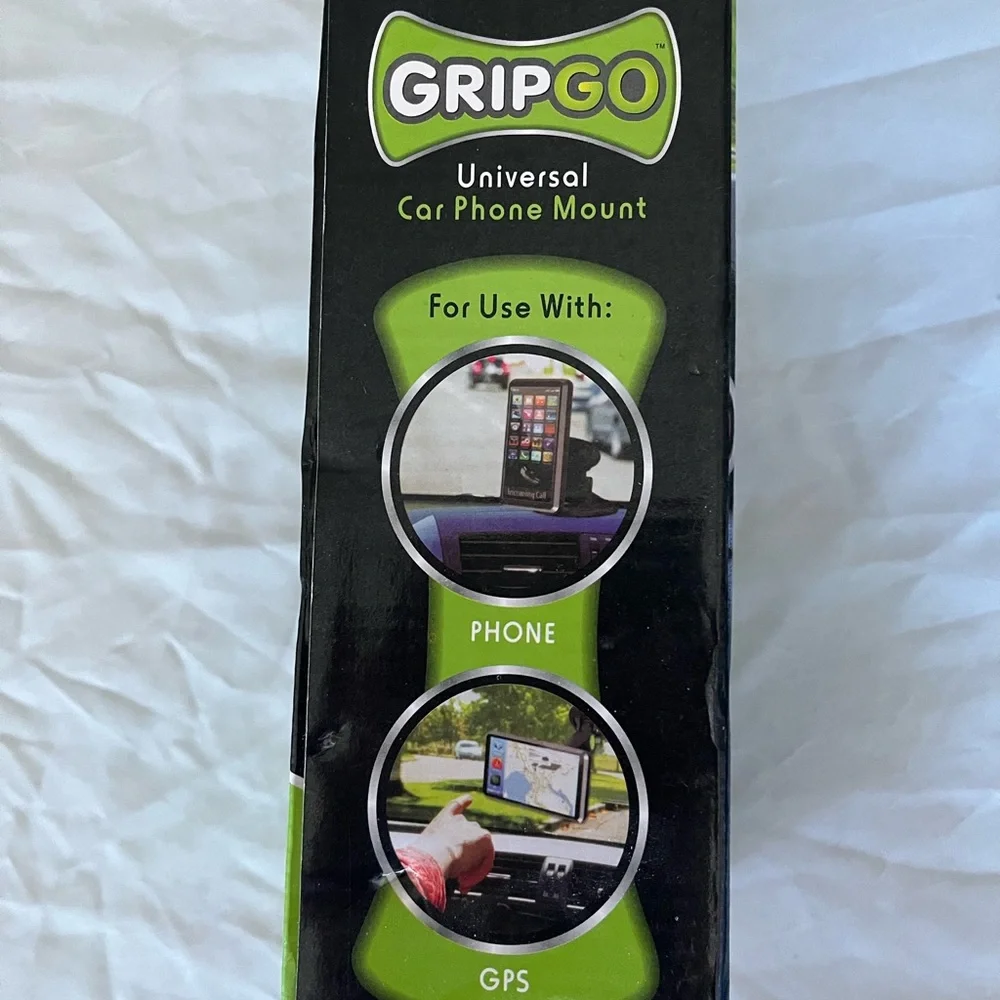 New GripGo Universal Car Phone Mount